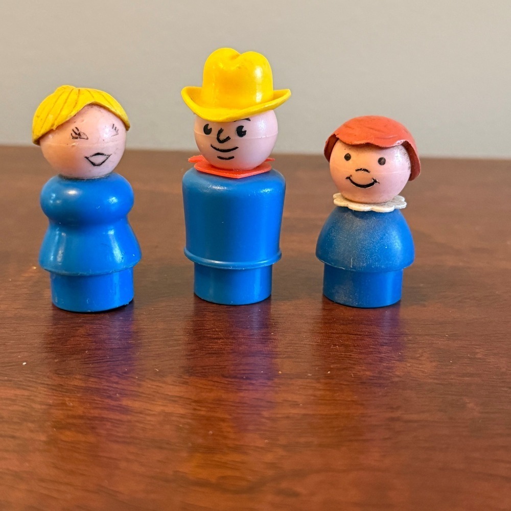 Vintage Fisher Price Little People Cowboy Woman Girl Blue Plastic Figures Lot 3 - Picture 2 of 2